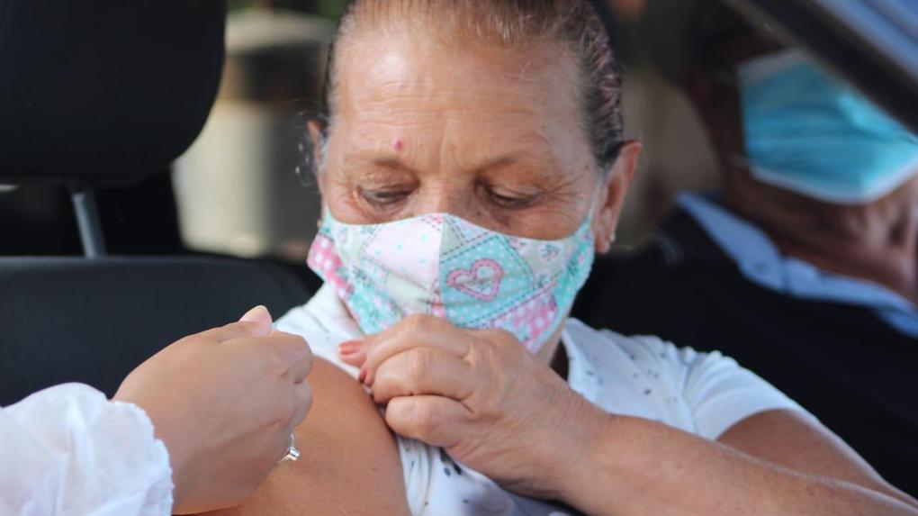 Vacinação em Monsenhor Tabosa
