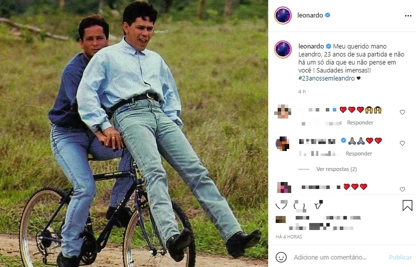 Na foto postada pelo sertanejo no Instagram, os dois aparecem juntos andando de bicicleta