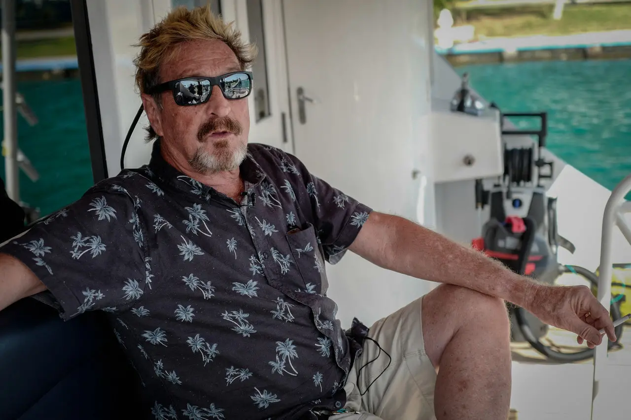 John McAfee estava preso desde outubro