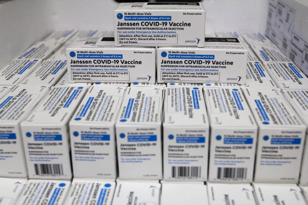 A vacina da farmacêutica Johnson & Johnson é aplicada em esquema de dose única e pode acelerar a imunização no Estado