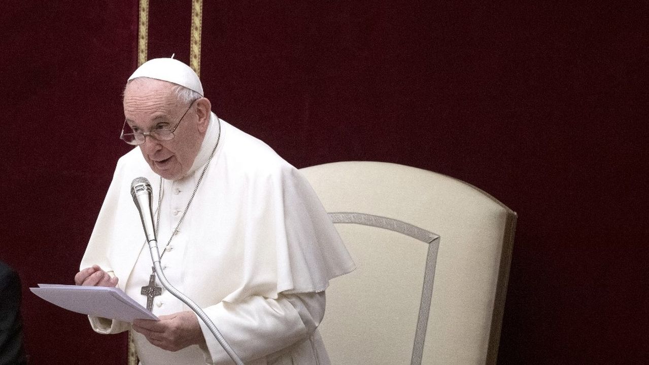 Papa Francisco envia carta de apoio a padre que defende católicos LGBTQIA+  - Mundo - Diário do Nordeste