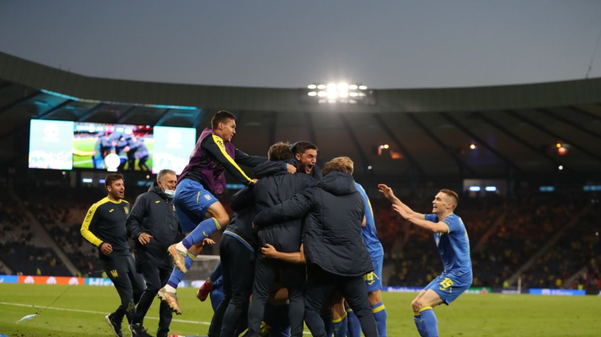 Suécia vence Inglaterra por 2 a 1 e fica com o terceiro lugar na
