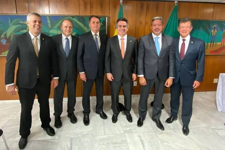 Bolsonaro e integrantes do Centrão