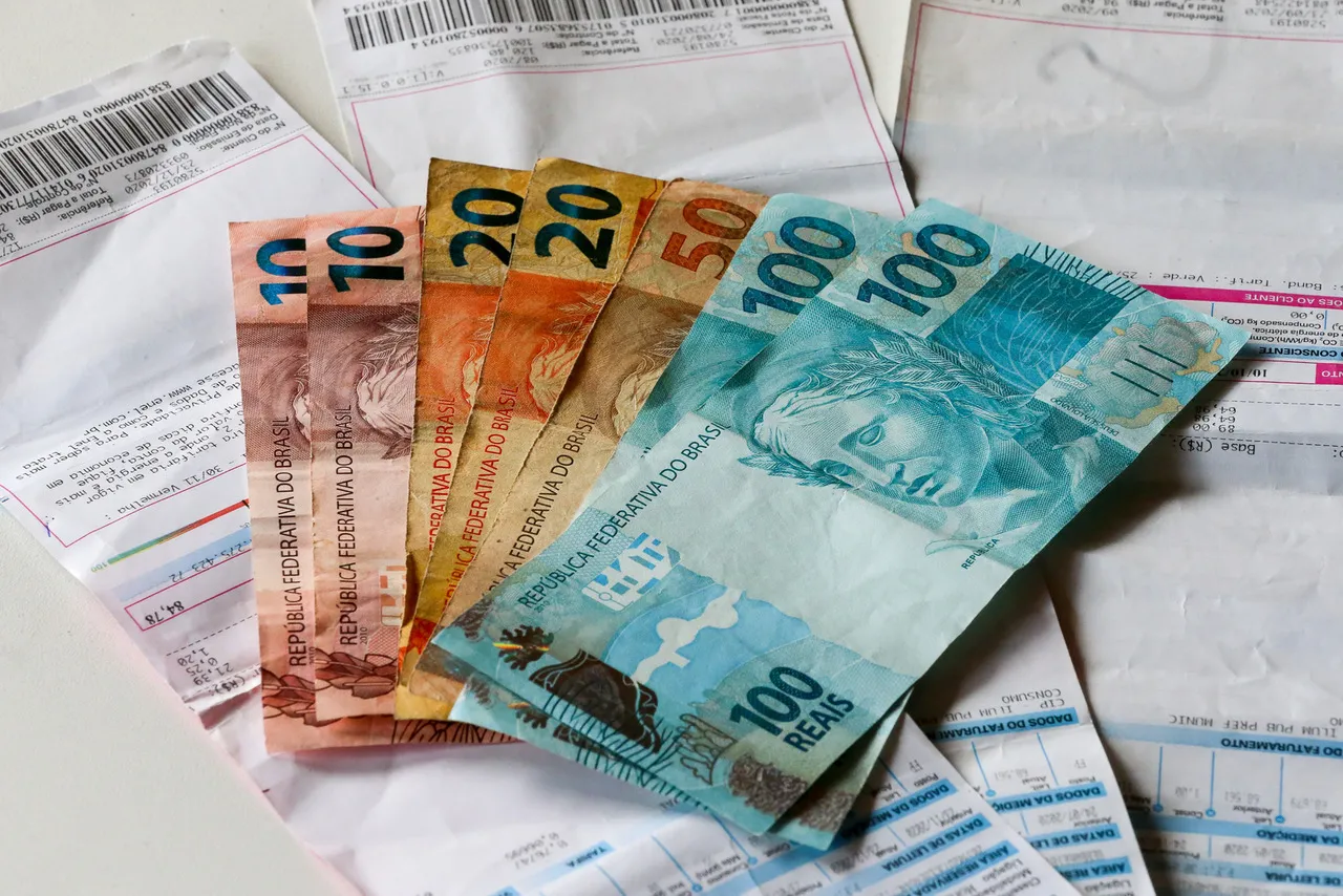 Juntas, as altas na energia e nos combustíveis são responsáveis por 50% da inflação brasileira em 2021