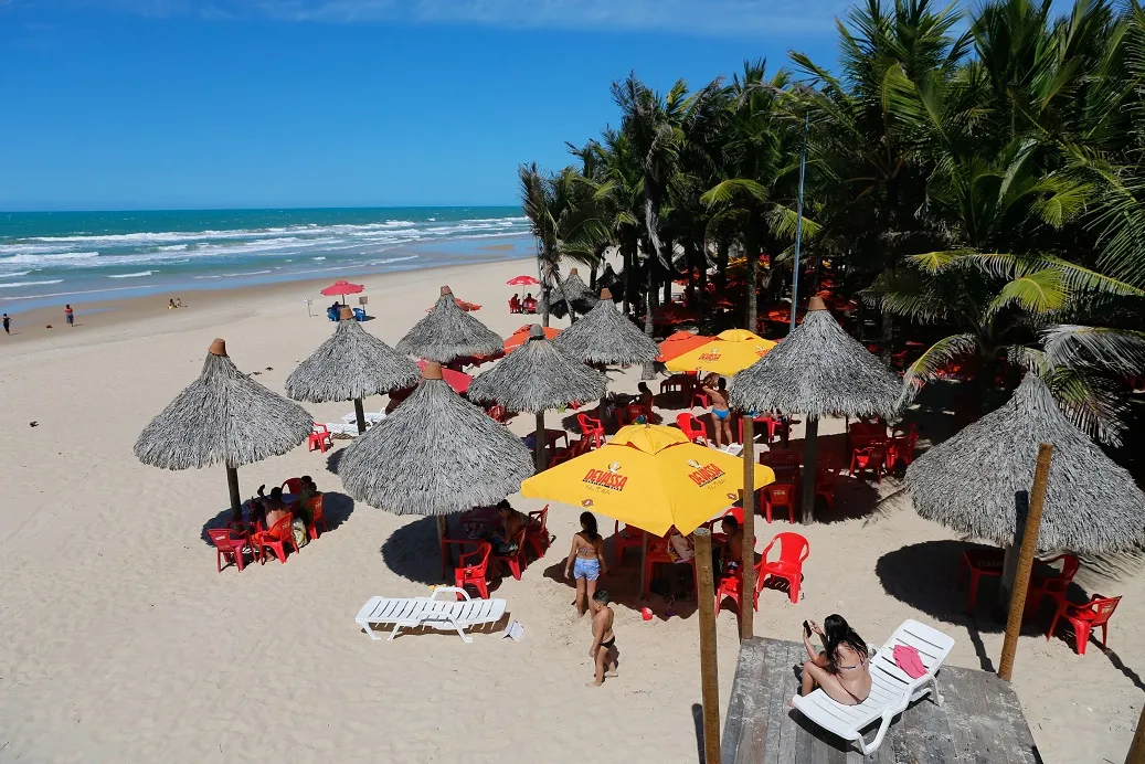 A Praia do Futuro é a queridinha dos turistas, que se impressionam com a super estrutura oferecida pelas barracas