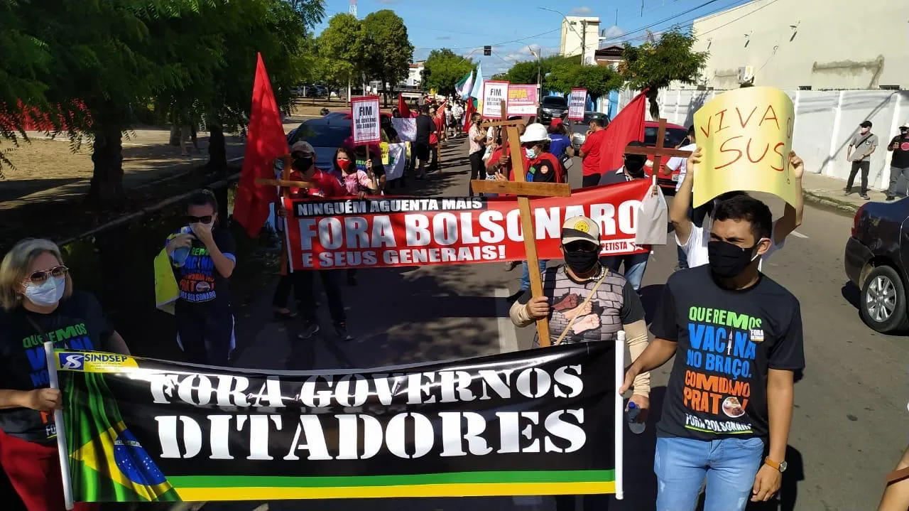 Protesto contra o presidente Bolsonaro, neste sábado (3), em Limoeiro do Norte