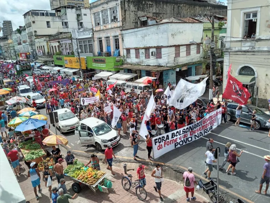 Manifestantes marcharam pelas ruas de Belém do Pará