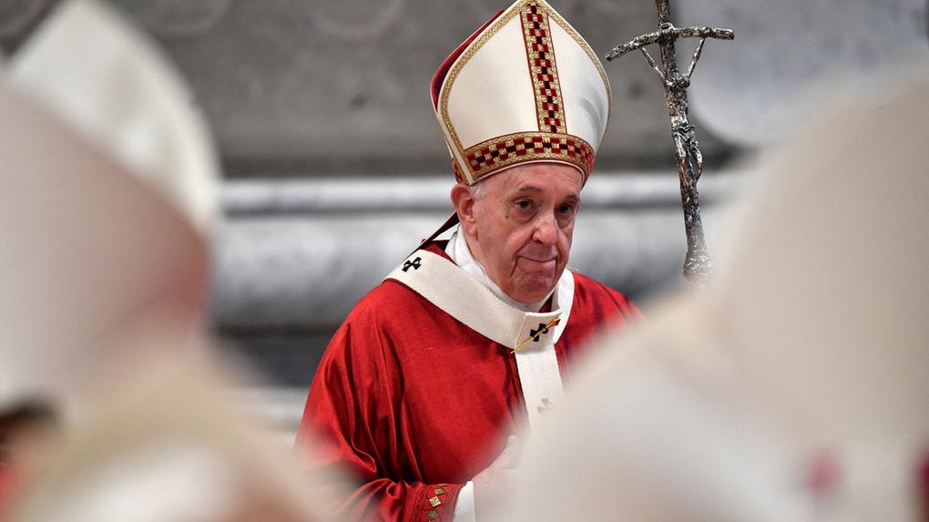Papa Francisco em celebração religiosa no Vaticano