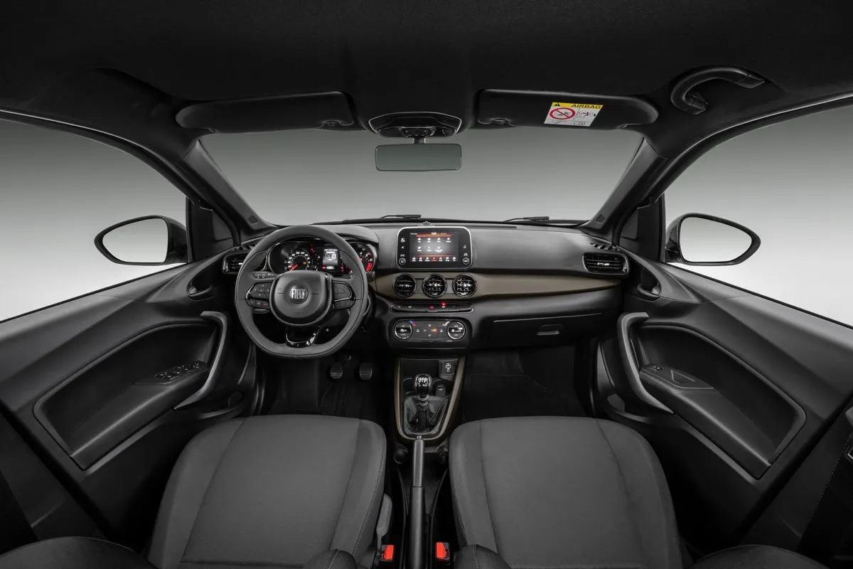 Parte interna do Fiat Cronos 2022