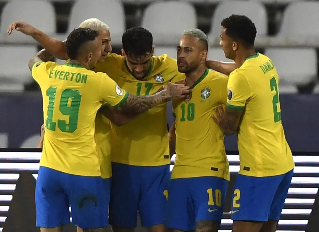 Imagem da notícia: Brasil faz sua melhor partida, vence Peru e chega à final da 'rejeitada' Copa América