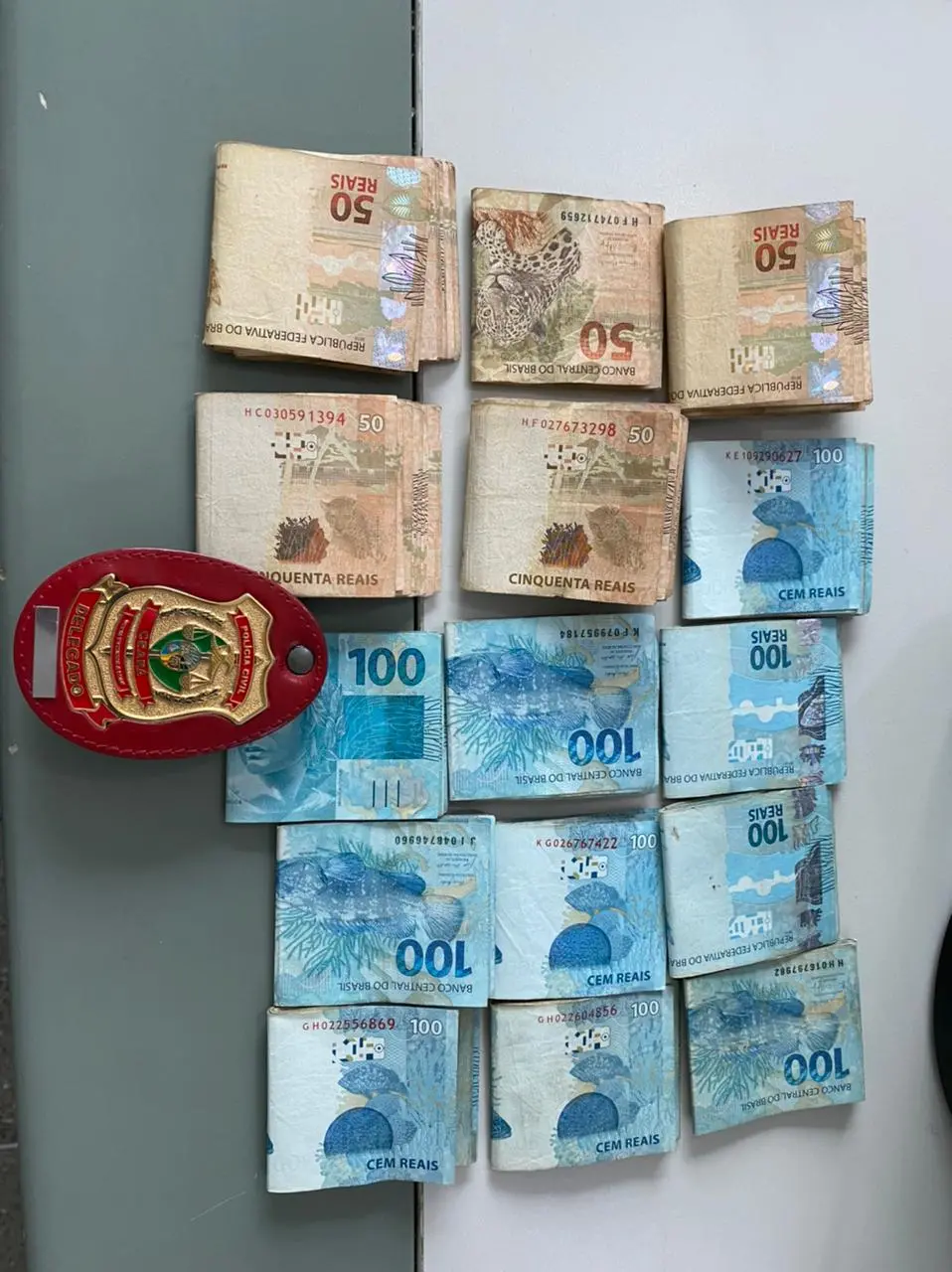 Dinheiro em espécie apreendido na operação Hasta, contra corrupção