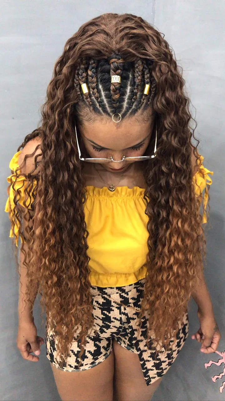 Nick Sol aderiu ao entrelace com penteado