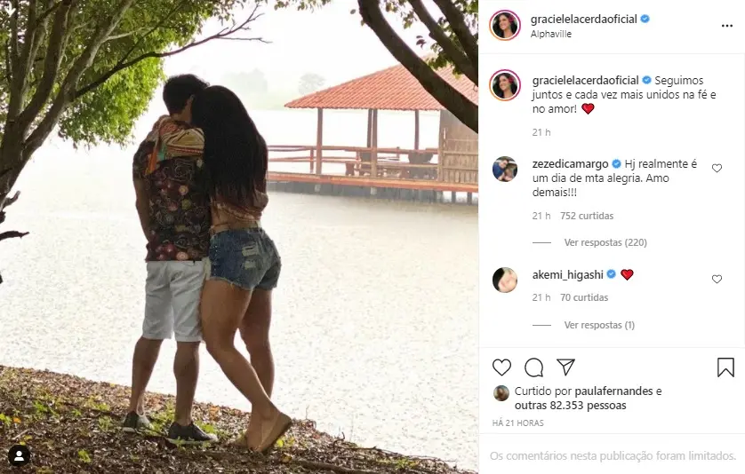 Publicação de Graciele ao lado de Zezé Di Camargo em rede social