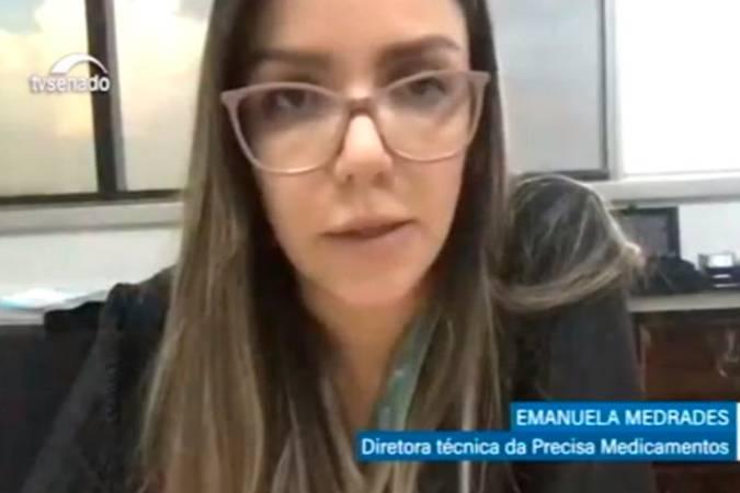Print de Emanuela falando em live