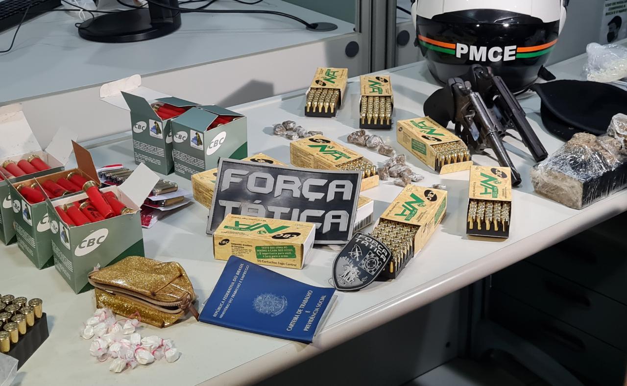 PM fecha ponto de tráfico de drogas e apreende dois revólveres e quase 740 munições na Cidade 2000
