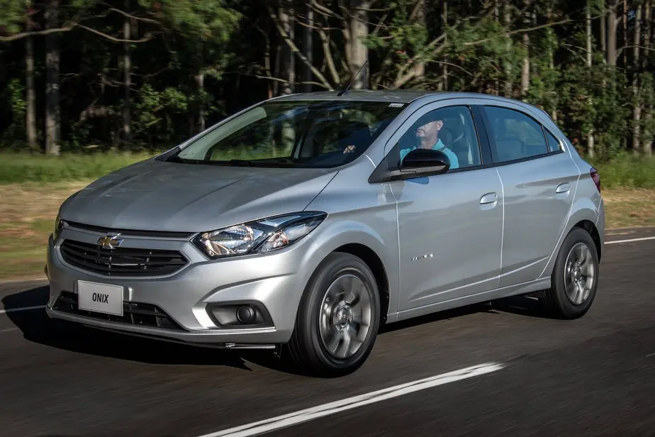 Imagem da notícia Carro mais vendido no Ceará, Onix está em falta e tem fila de espera em concessionárias