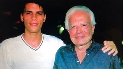 Roger Felipe Moreira e Cid Moreira em foto antiga