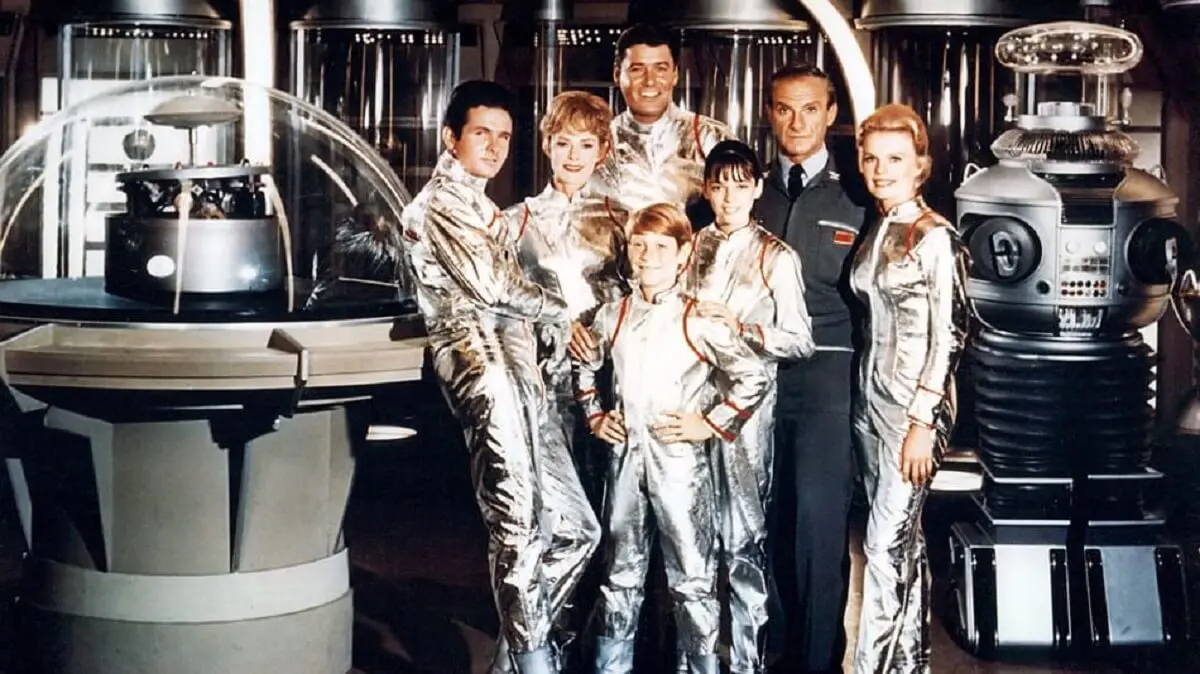 elenco de perdidos no espaço