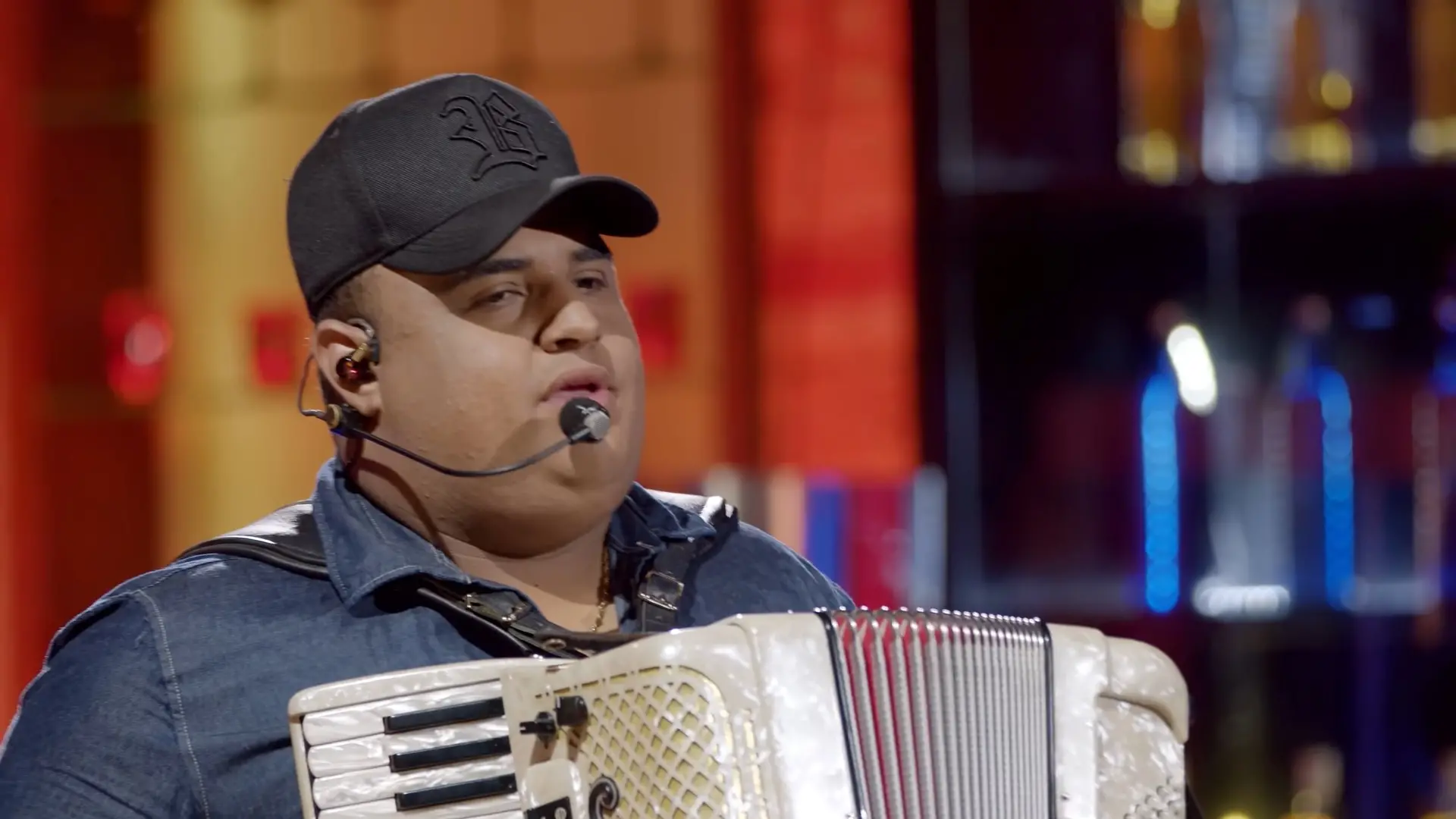 Tarcísio do Acordeon assina composição junto com DJ Ivis