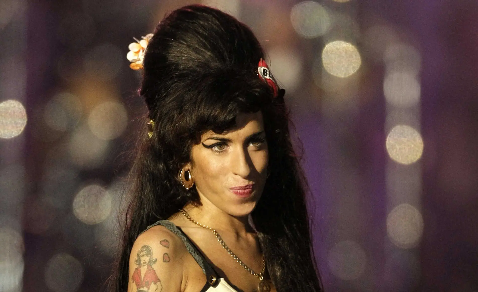 Amy Winehouse em um dos shows da carreira