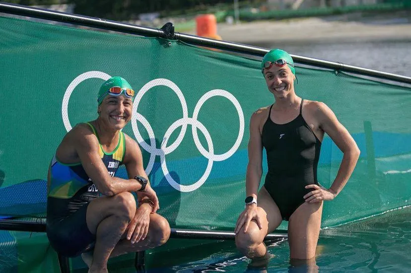 Luisa Baptista e a cearense Vittoria Lopes representarão o Brasil no triatlo feminino nesta segunda-feira (26)