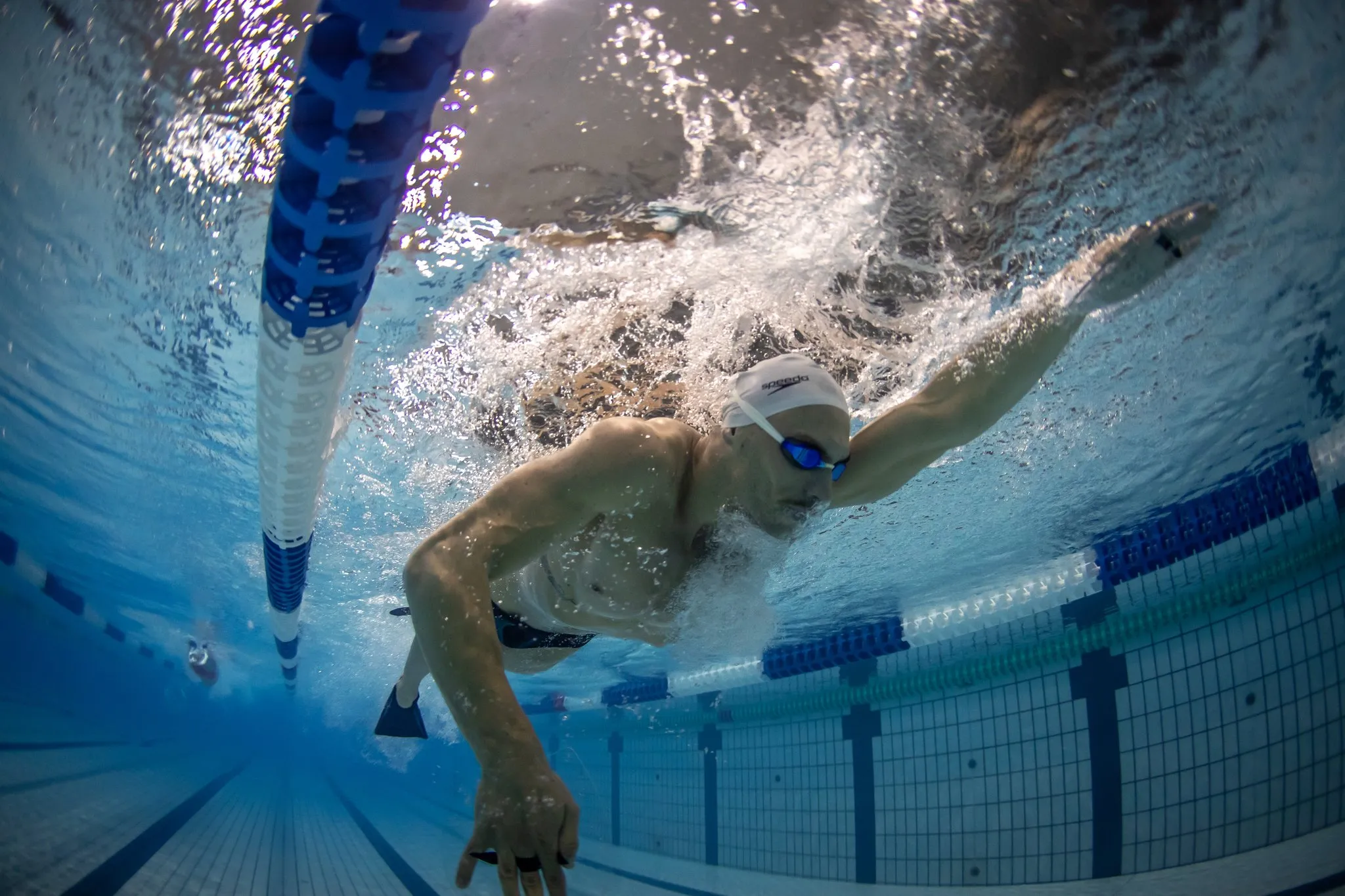 Fernando Scheffer, 21 anos, é medalha de bronze nos 200m livre