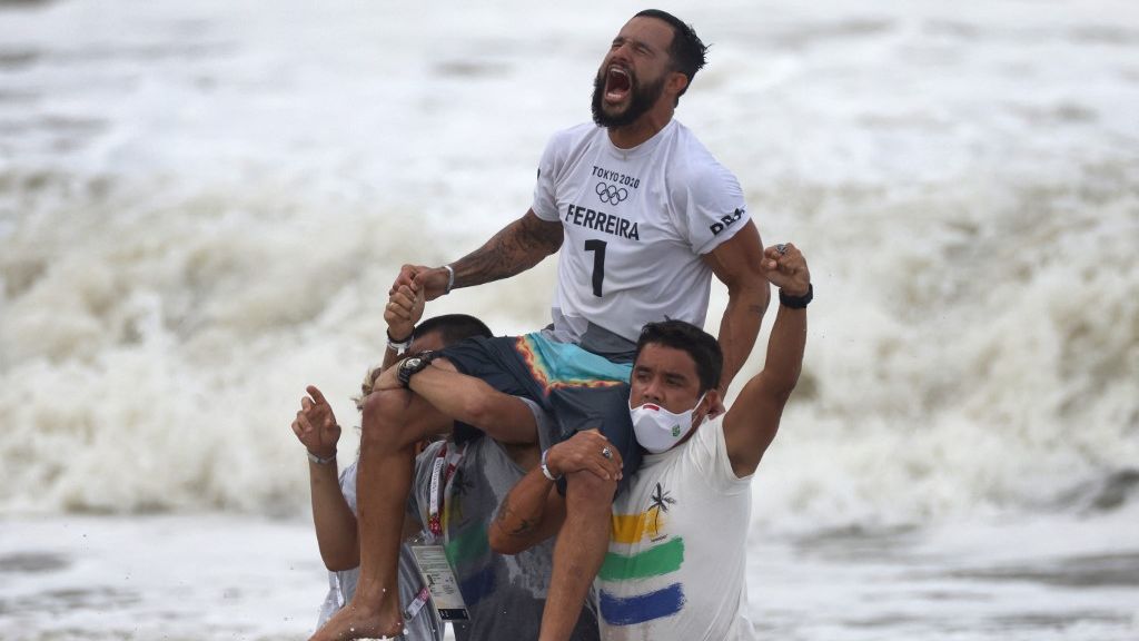 Surfista nordestino Ítalo Ferreira conquista 1º medalha de ouro do Brasil nas Olimpíadas de Tóquio