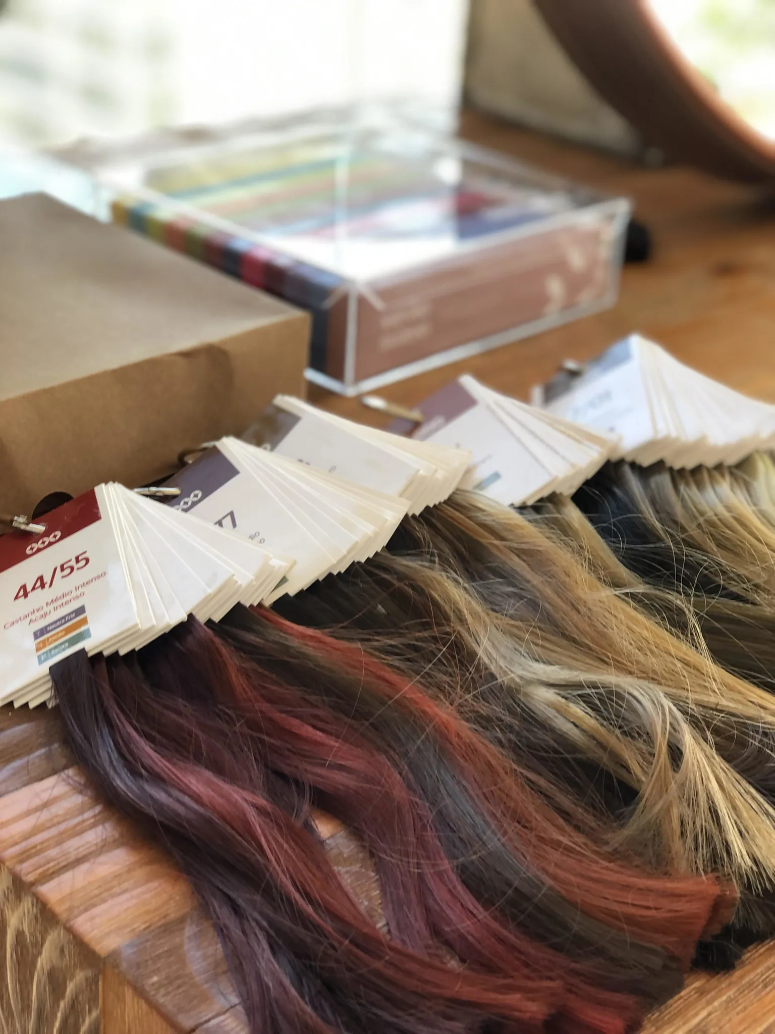 Com a análise de coloração pessoal, é possível identificar até a melhor tinta para o cabelo
