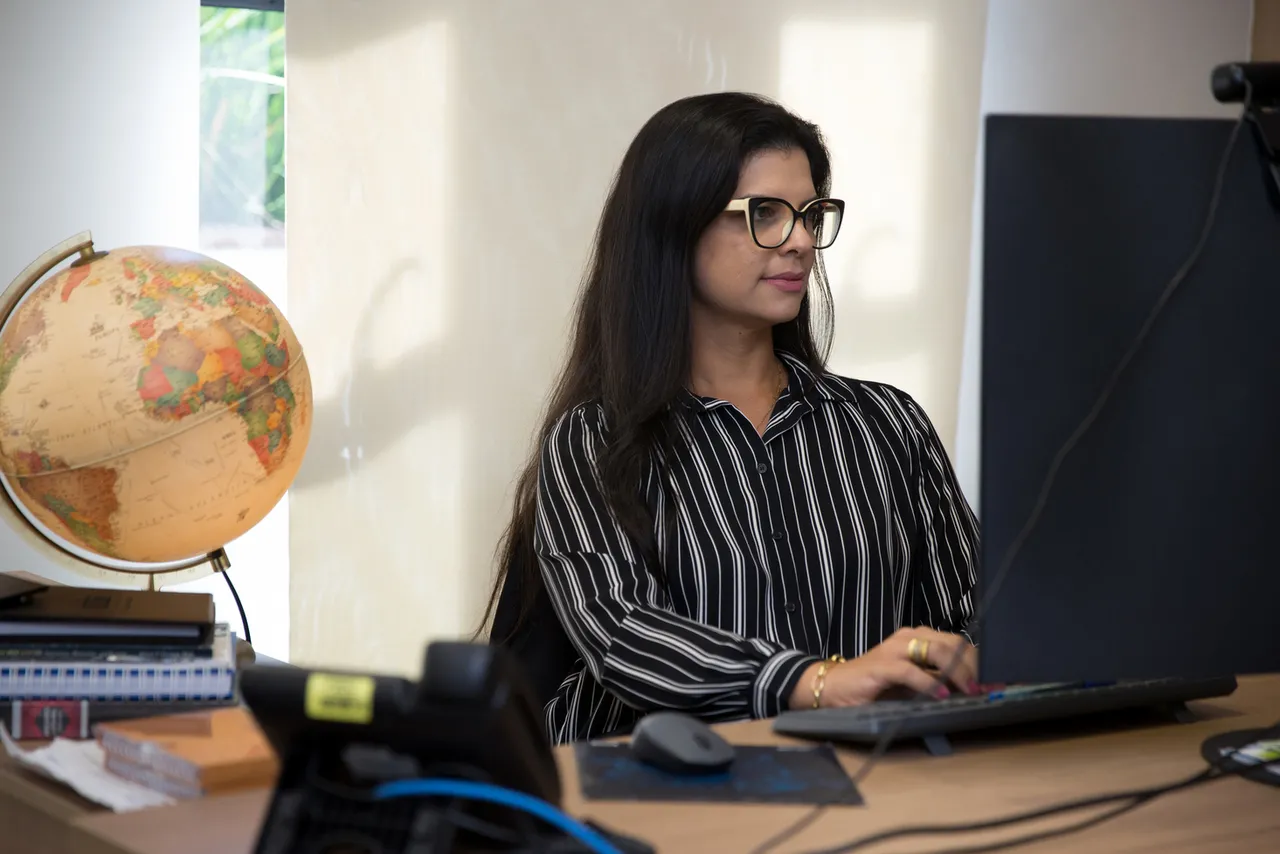 Apesar da pandemia, encontros virtuais e rodadas de negócios foram realizadas. Gerente do Centro Internacional de Negócios da Fiec fala com orgulho das empresas que realizaram suas primeiras operações de exportação durante a pandemia