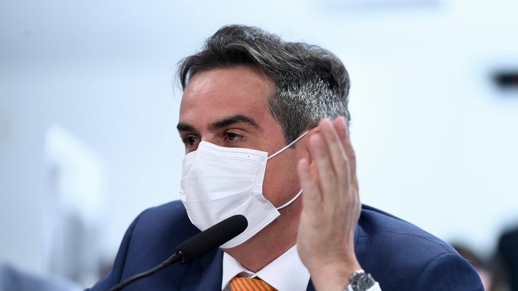 Ciro Nogueira usando máscara