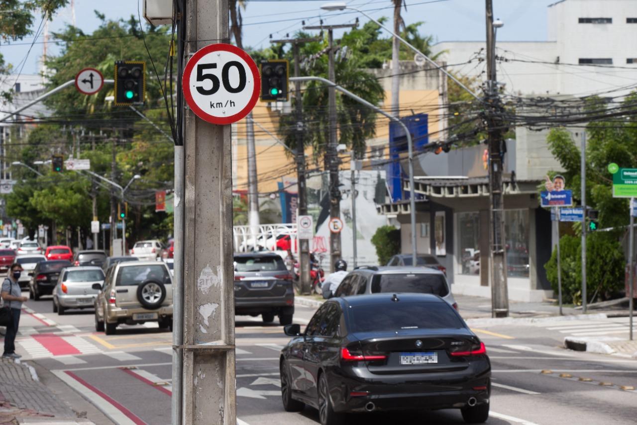 Avenida Antônio Sales 50 km/h