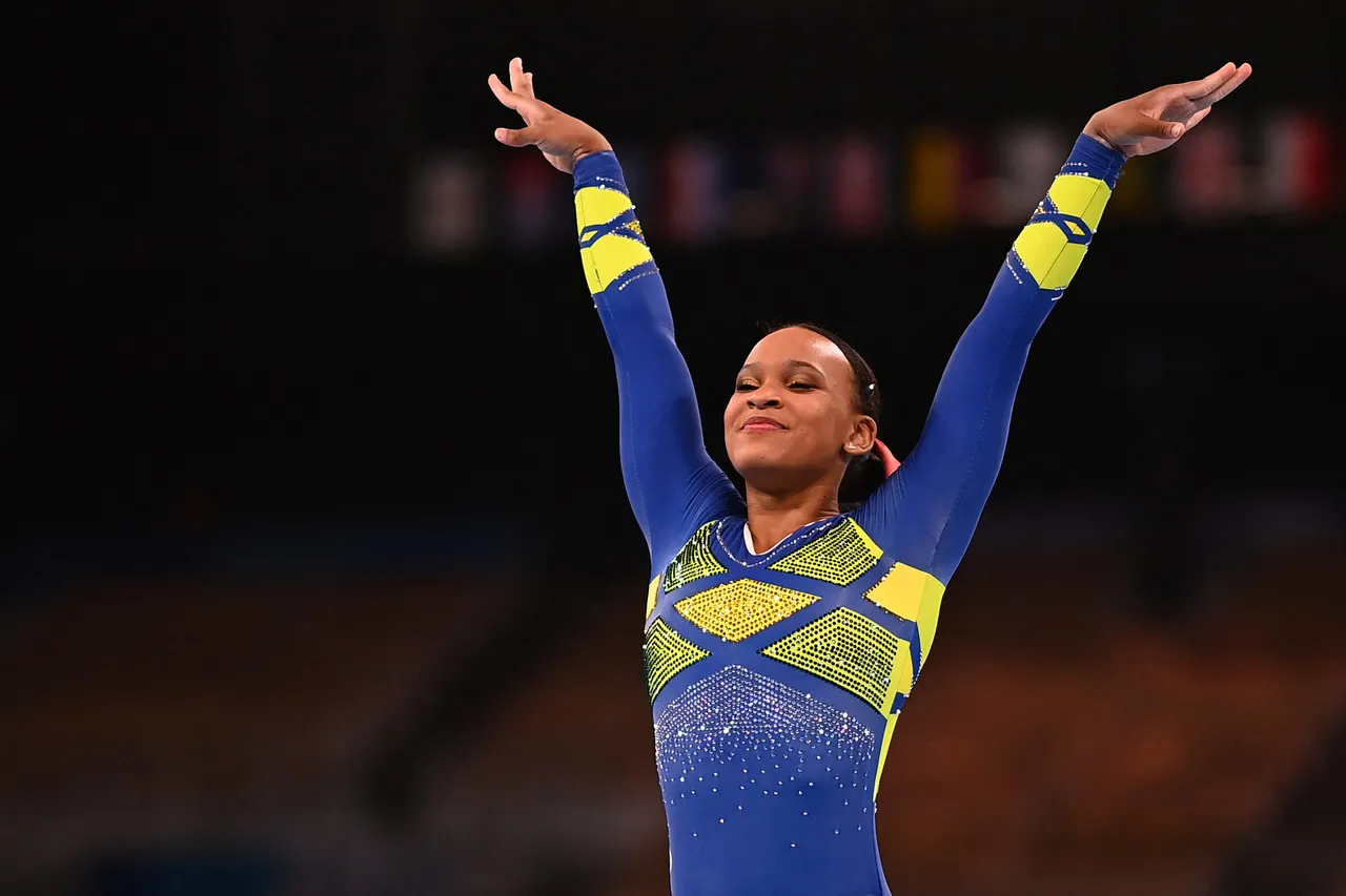A brasileira Rebeca Andrade conquistou a medalha de prata na final individual geral dos Jogos Olímpicos de Tóquio
