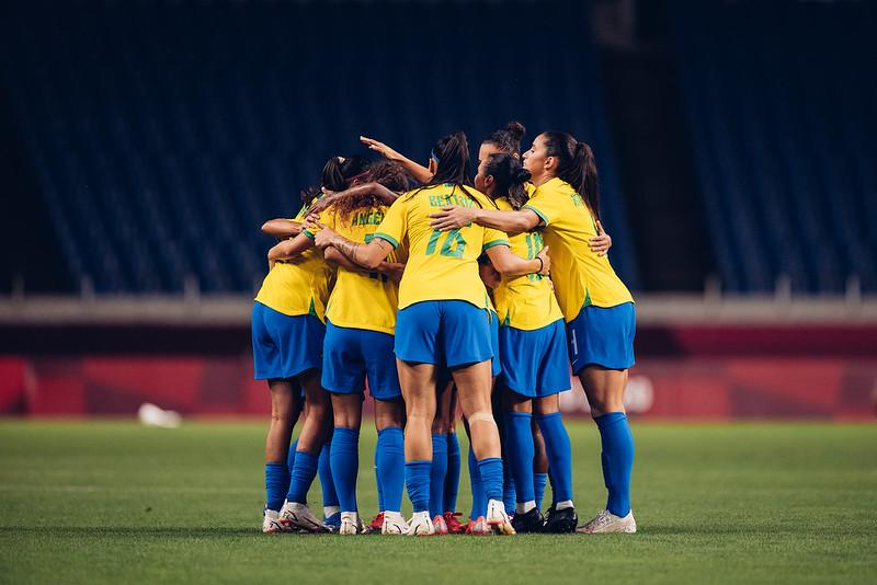 Seleção Feminina de Futebol on X: Hoje tem #GuerreirasDoBrasil em