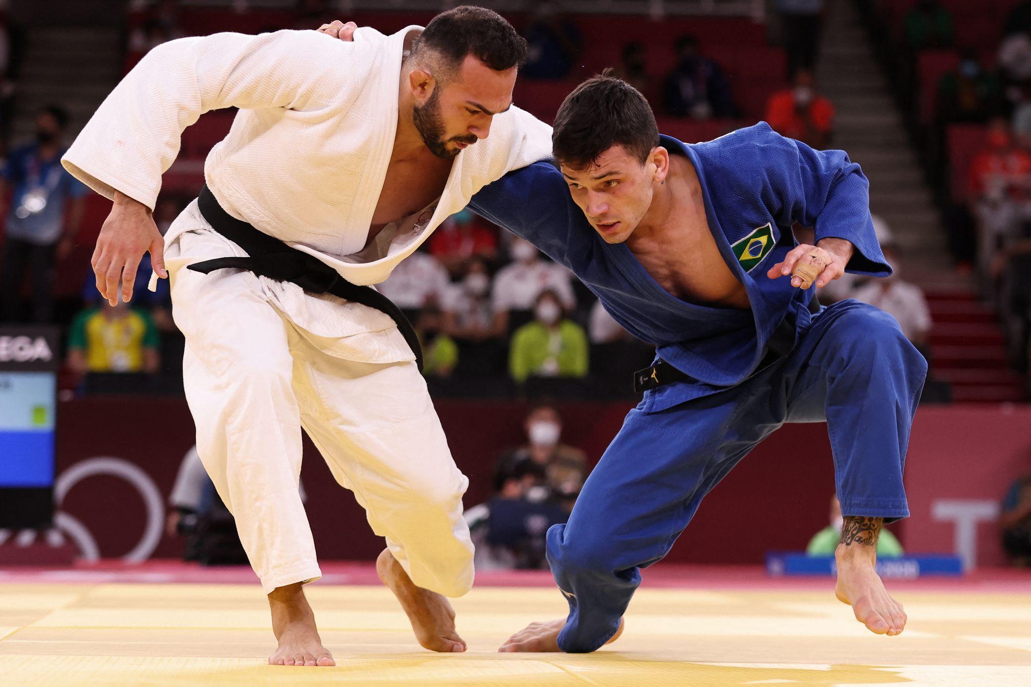 Daniel Cargnin, medalhista de bronze, venceu sua luta, mas viu outros brasileiros perderem e serem eliminados