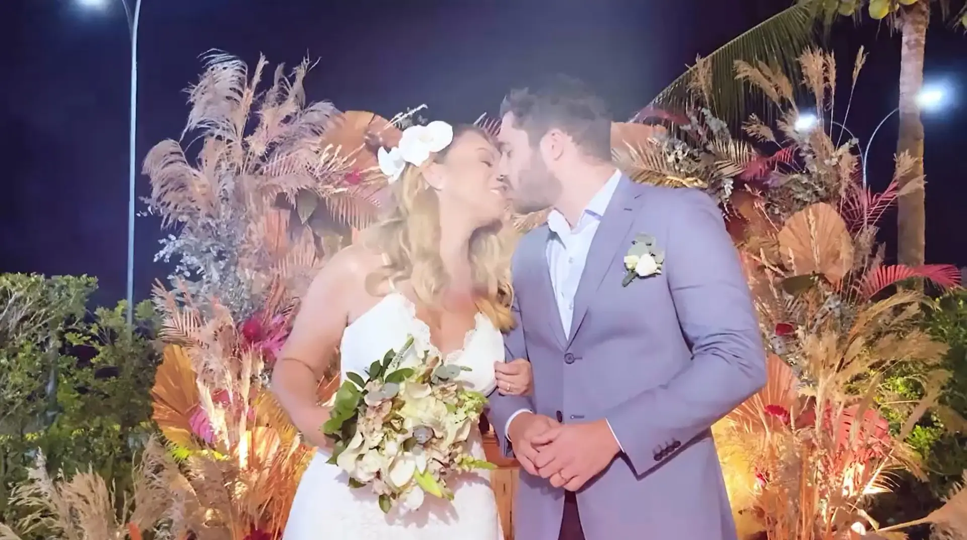 Casamento de Solange Almeida e empresário Monilton Moura aconteceu no final de 2020