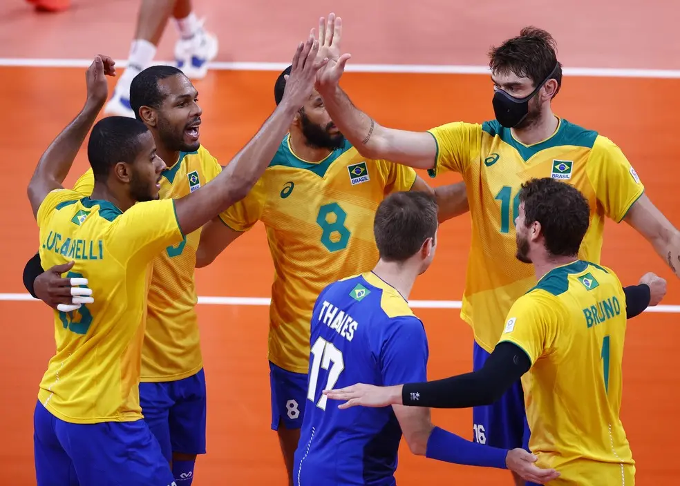 Seleção masculina de vôlei luta por tetracampeonato olímpico