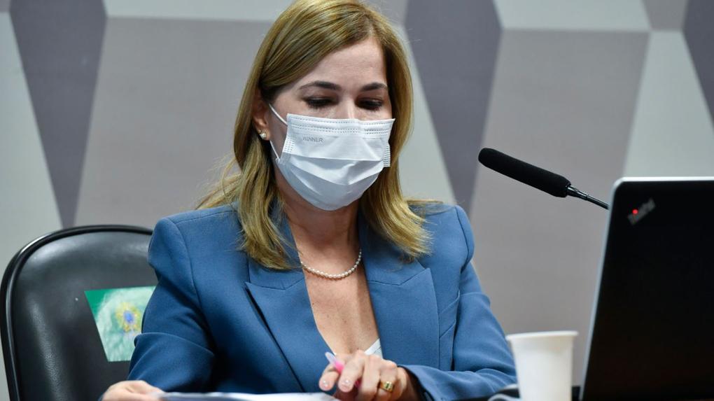 Médica Mayra Pinheiro em depoimento na CPI da Covid