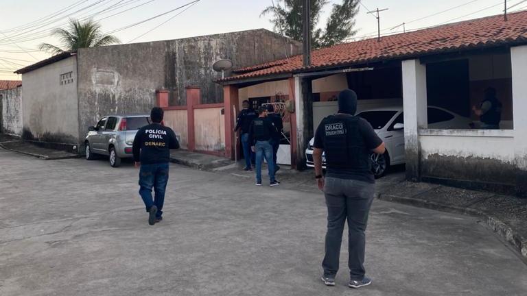 Suspeitos de integrar facção carioca foram presos na Comunidade Pôr do Sol, na Grande Messejana, em Fortaleza
