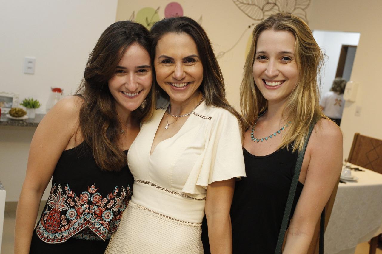 Vanessa De Luca, Adriana Queiroz e Pietra Pinheiro