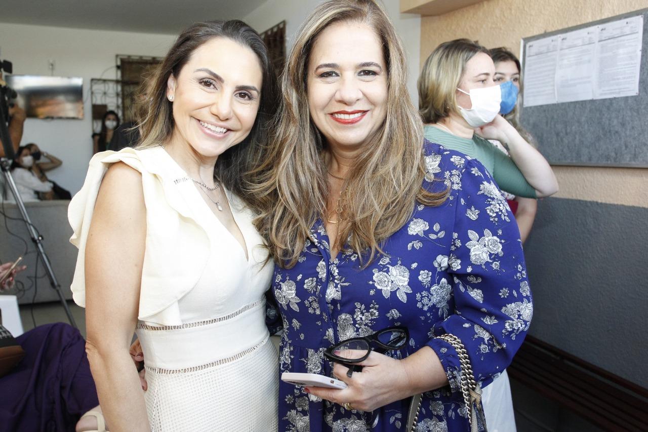 Adriana Queiroz e Martinha Assunção