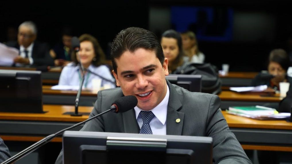 Deputado cearense abre mão da relatoria da PEC do voto impresso; entenda o motivo - Inácio Aguiar - Diário do Nordeste