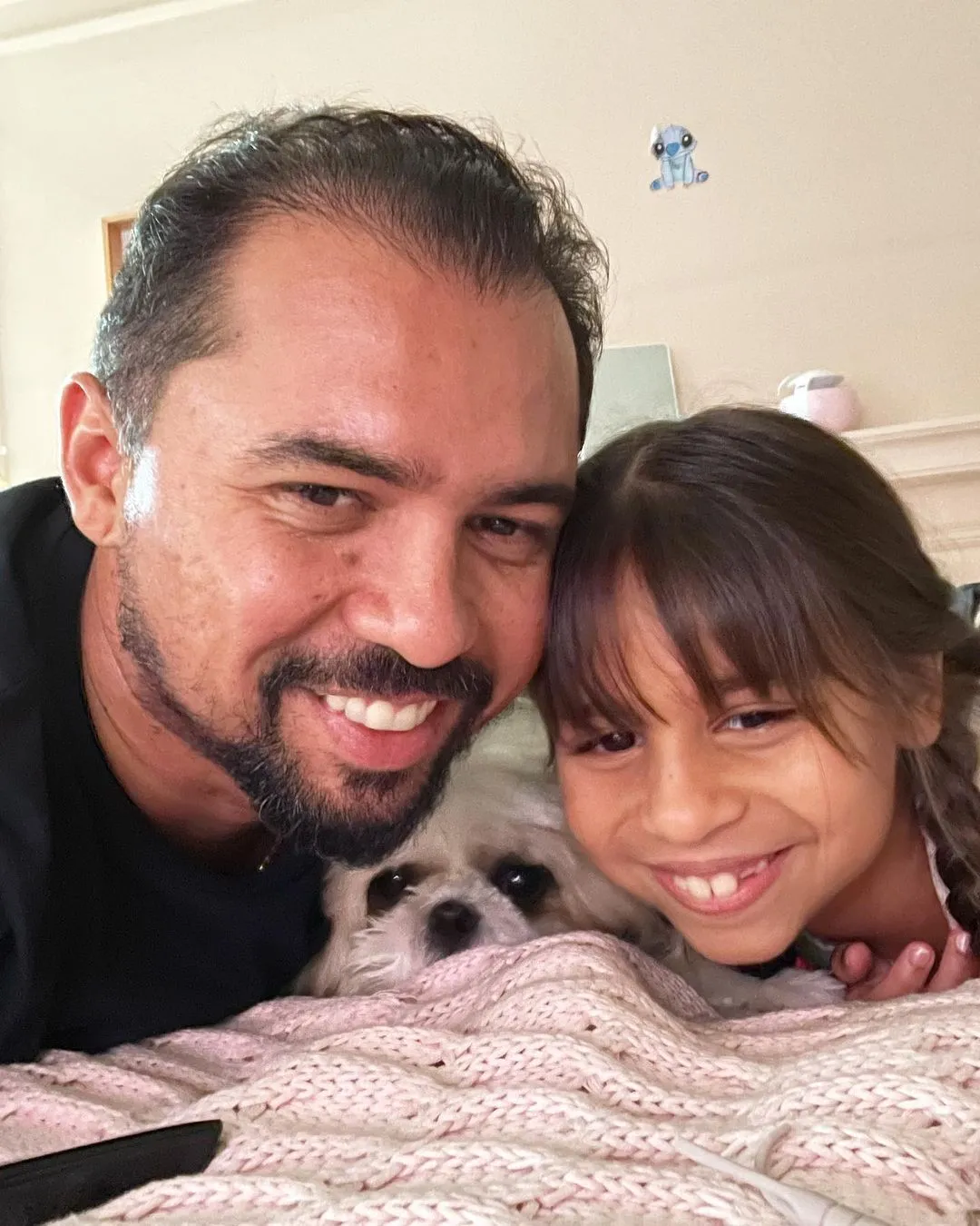 Xand Avião com a filha mais nova, chamada por bebela