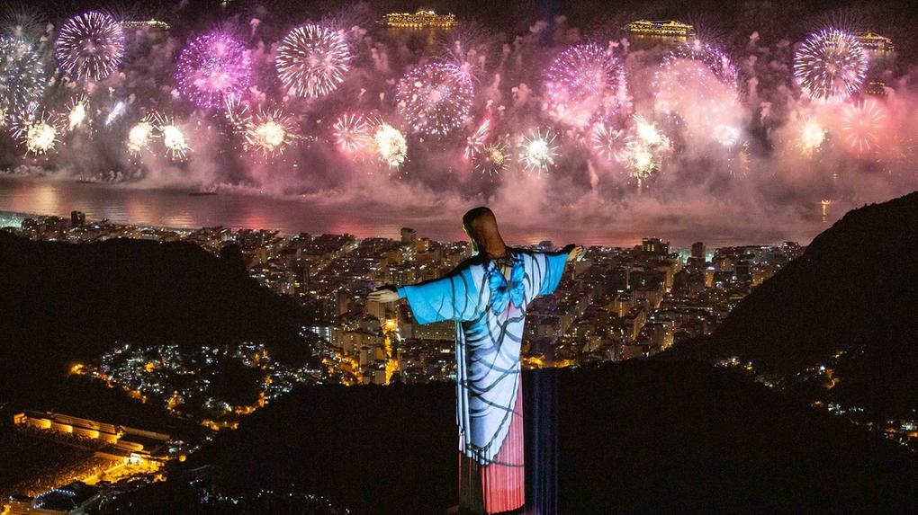 Réveillon no Rio de Janeiro e fogos de artifício