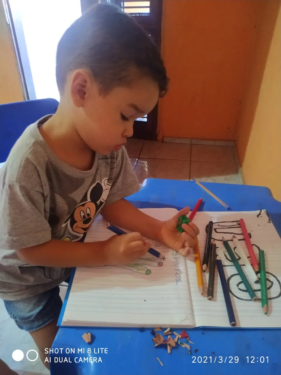 Isaac, de 2 anos, está matriculado na creche desde o início de 2020, mas nunca chegou a frequentar a instituição