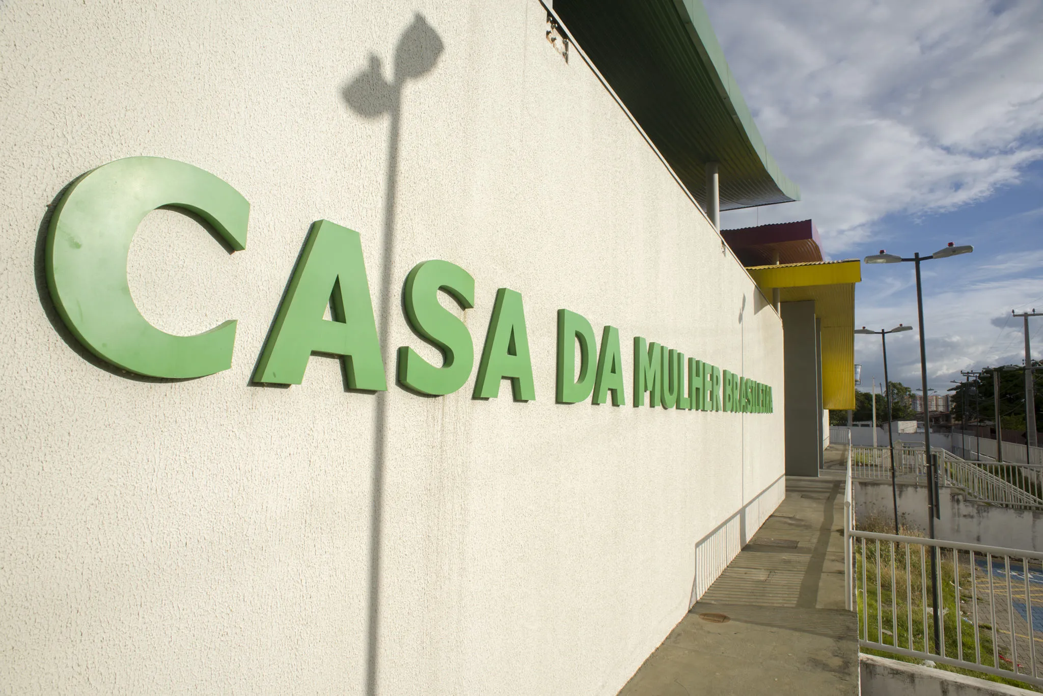 Órgãos especializados no combate à violência contra a mulher funcionam na Casa da Mulher Brasileira