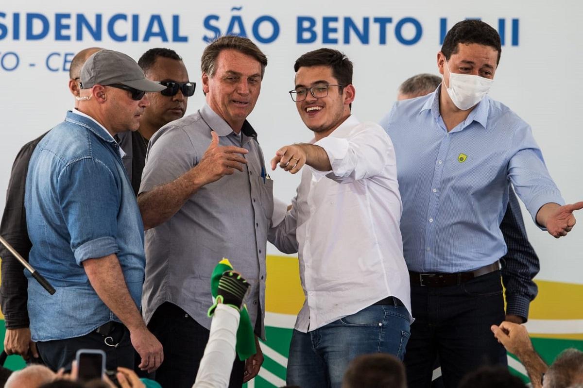 Bolsonaro com o vereador de Fortaleza Carmelo Neto