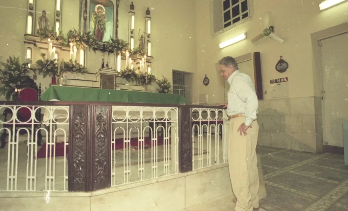 Fernando Henrique Cardoso em visita ao túmulo de Padre Cícero