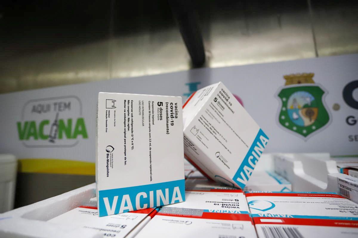 caixas da vacina da astrazeneca