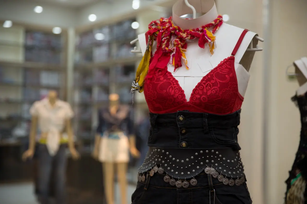 Imagem da notícia Exposição traz moda sustentável feita por alunos da rede pública de Fortaleza 