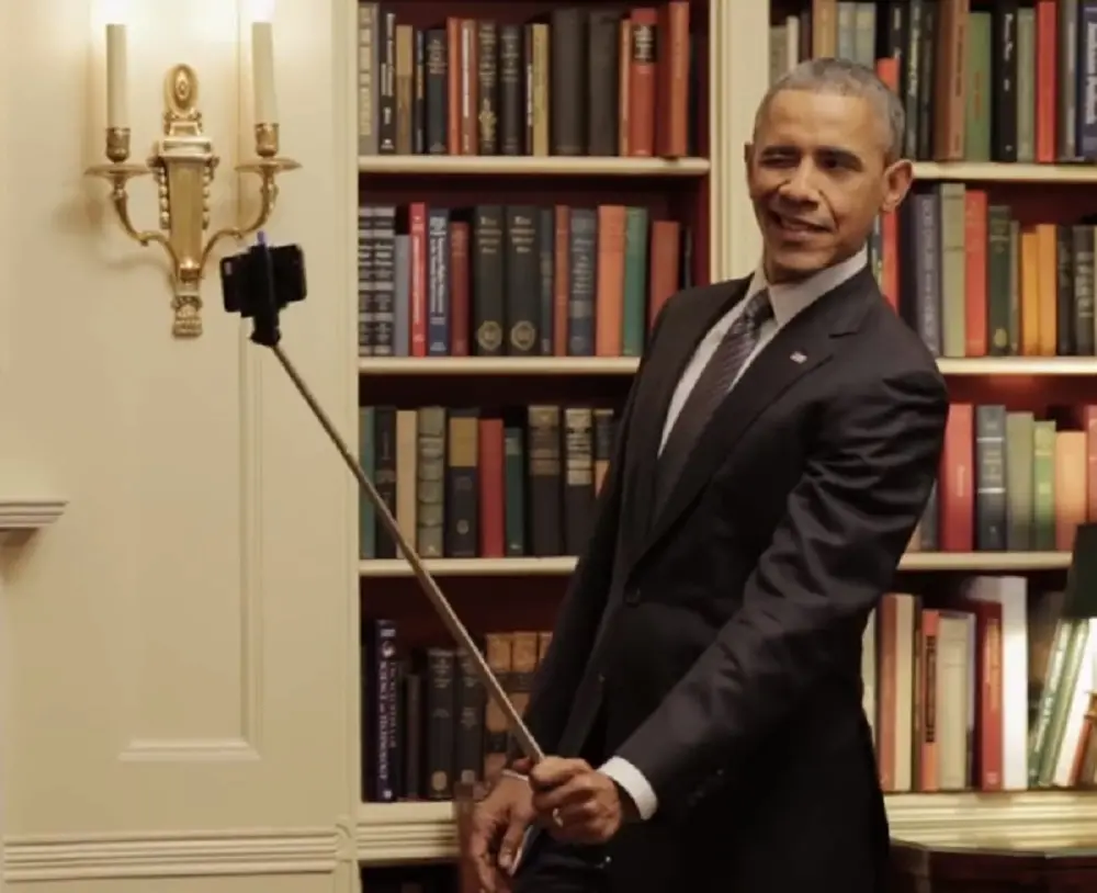 Imagem da notícia Dicas preciosas para sair bem nas suas selfies